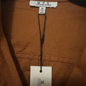 MPH Collection Brown Top